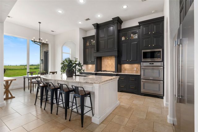 2023 Twin Creeks Circle, Pilot Point, TX 76258