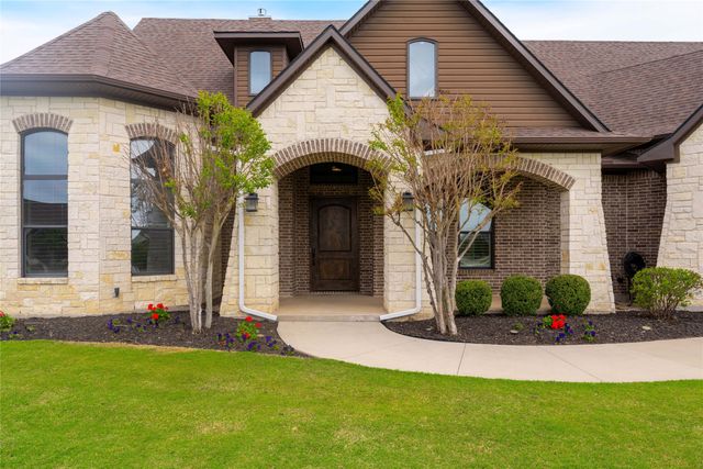 2023 Twin Creeks Circle, Pilot Point, TX 76258