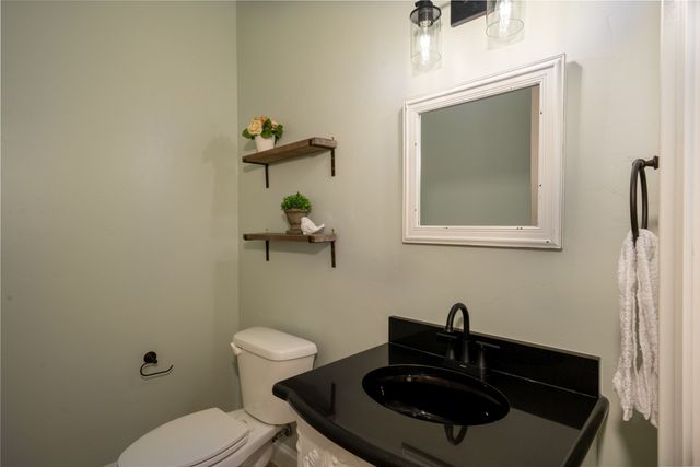 2023 Twin Creeks Circle, Pilot Point, TX 76258