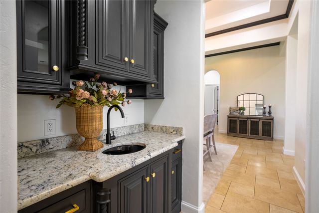 2023 Twin Creeks Circle, Pilot Point, TX 76258