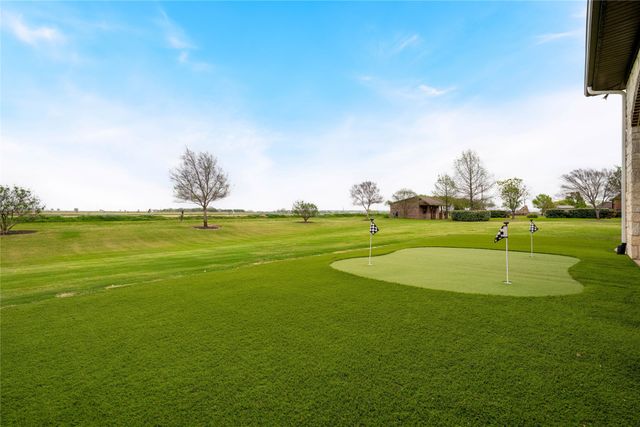 2023 Twin Creeks Circle, Pilot Point, TX 76258