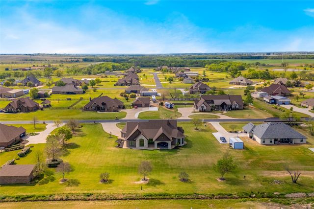 2023 Twin Creeks Circle, Pilot Point, TX 76258