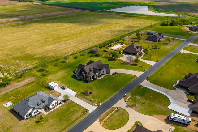 2023 Twin Creeks Circle, Pilot Point, TX 76258