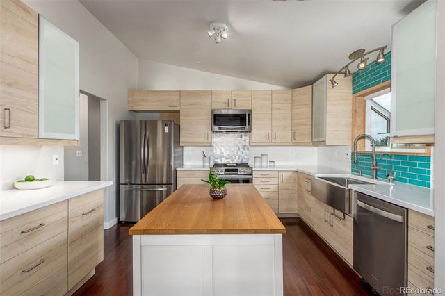 865 Sparta Drive, Lafayette, CO 80026