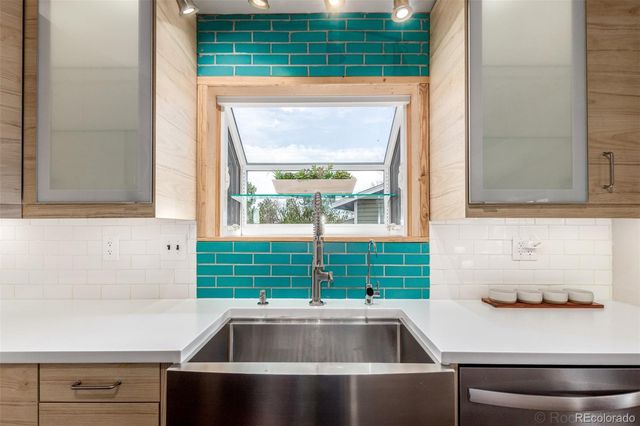 865 Sparta Drive, Lafayette, CO 80026