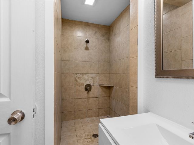 1175 Debbie Street, Fort Worth, TX 76115