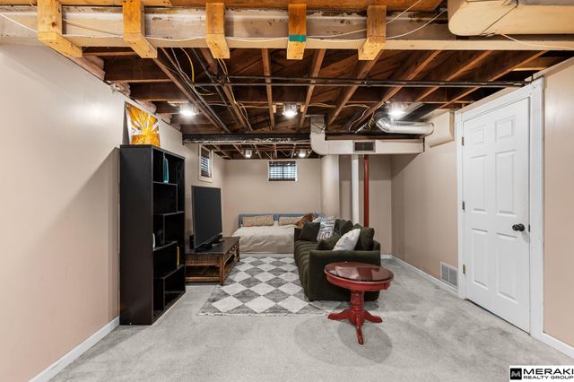 4535 Shirley Street, Omaha, NE 68106