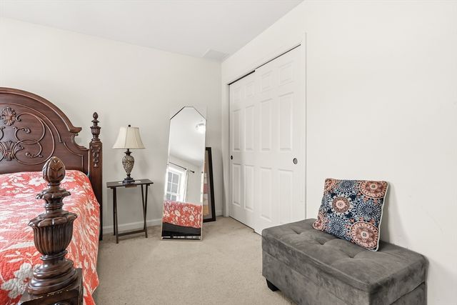 181 Tarkiln Pl, New Bedford, MA 02745