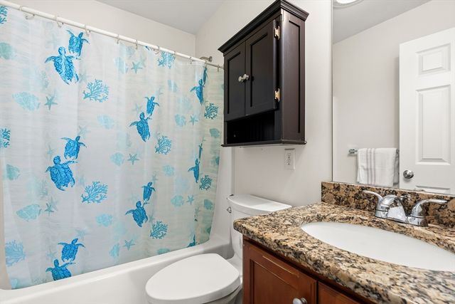 181 Tarkiln Pl, New Bedford, MA 02745