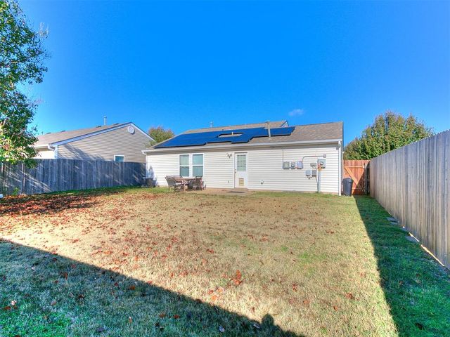 414 English Elm Lane, Norman, OK 73069