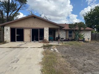 2102 Cross Key, San Antonio, TX 78245