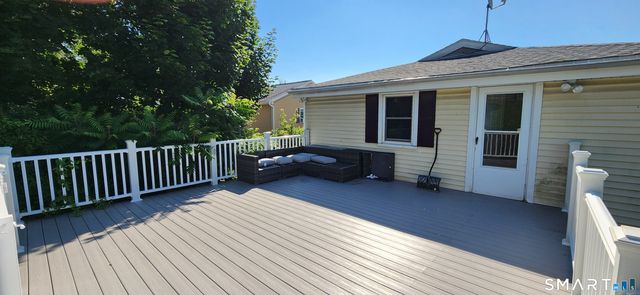 260 Connecticut Avenue 2nd fl., West Haven, CT 06516