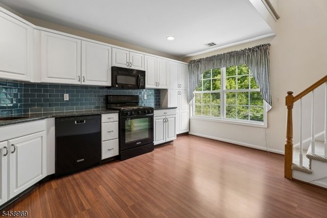 7 Davenport Pl, Morris Twp., NJ 07960