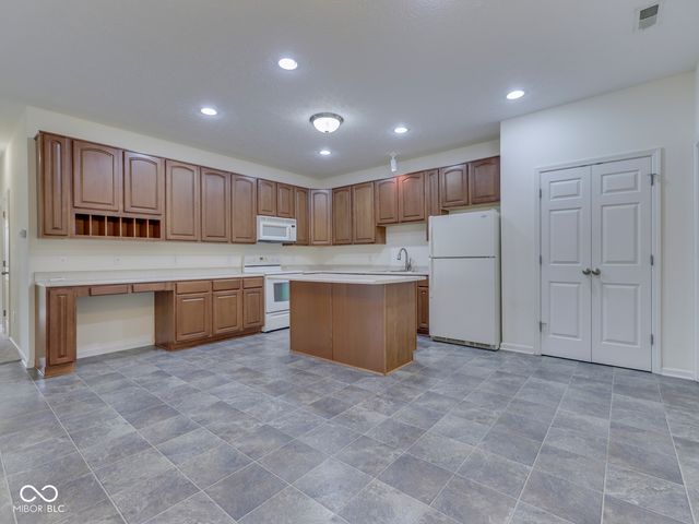 2546 Big Bear Lane, Indianapolis, IN 46217