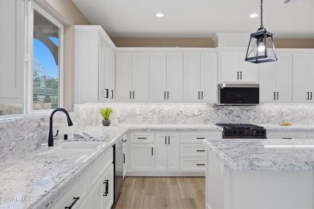 28840 Birkdale Court, Tehachapi, CA 93561