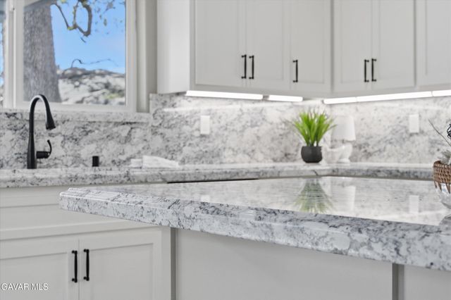 28840 Birkdale Court, Tehachapi, CA 93561