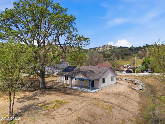 28840 Birkdale Court, Tehachapi, CA 93561