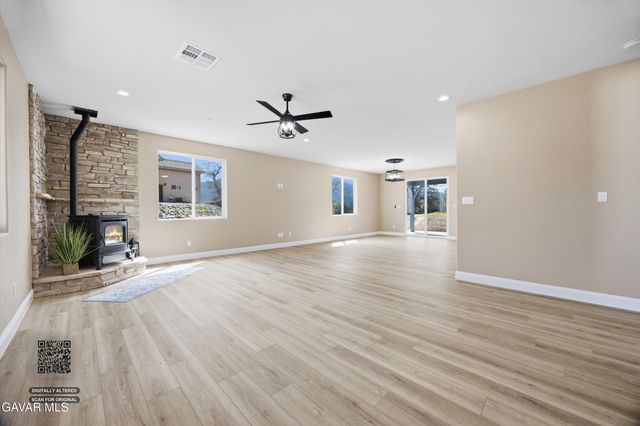 28840 Birkdale Court, Tehachapi, CA 93561