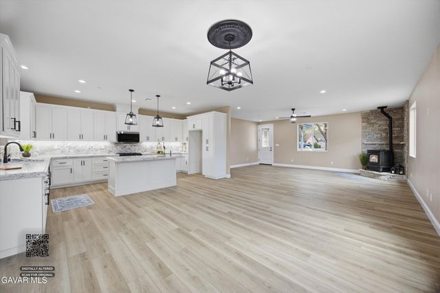 28840 Birkdale Court, Tehachapi, CA 93561