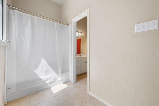 5801 85th Street, Lubbock, TX 79424