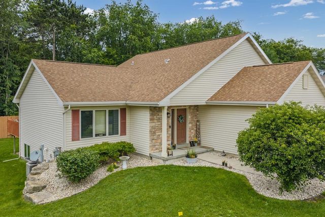 1019 21st Street, Prairie Du Sac, WI 53578