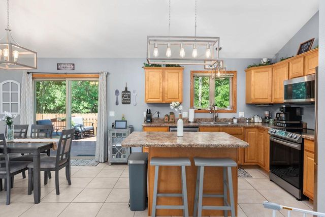 1019 21st Street, Prairie Du Sac, WI 53578