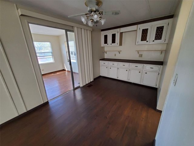 39149 FLORA AVENUE, Zephyrhills, FL 33542