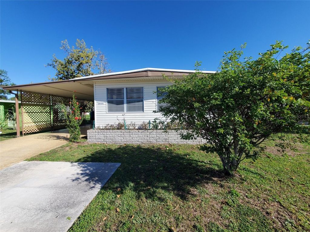 39149 FLORA AVENUE, Zephyrhills, FL 33542