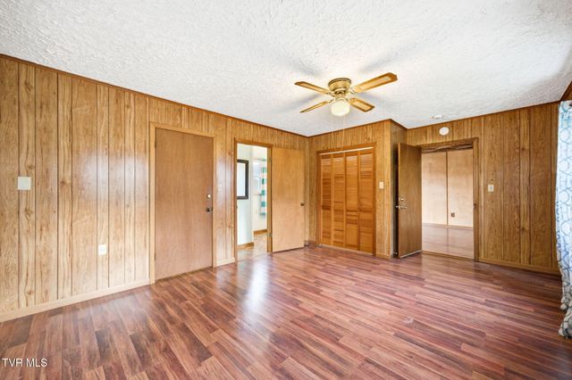 307 Tween Hills Road, Bristol, TN 37620