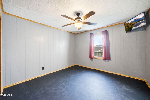 307 Tween Hills Road, Bristol, TN 37620