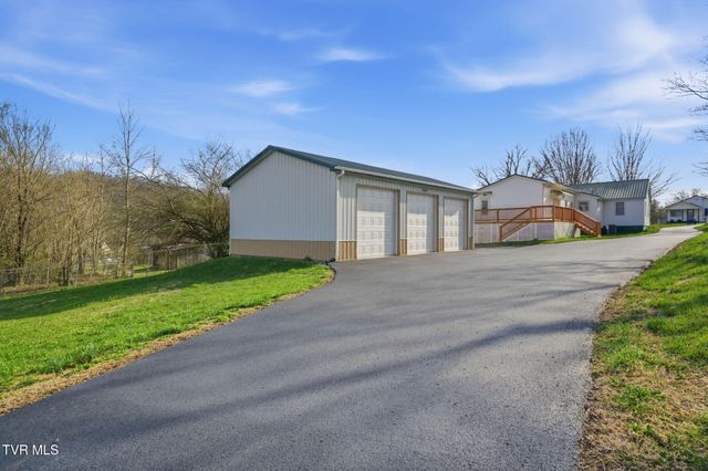 307 Tween Hills Road, Bristol, TN 37620