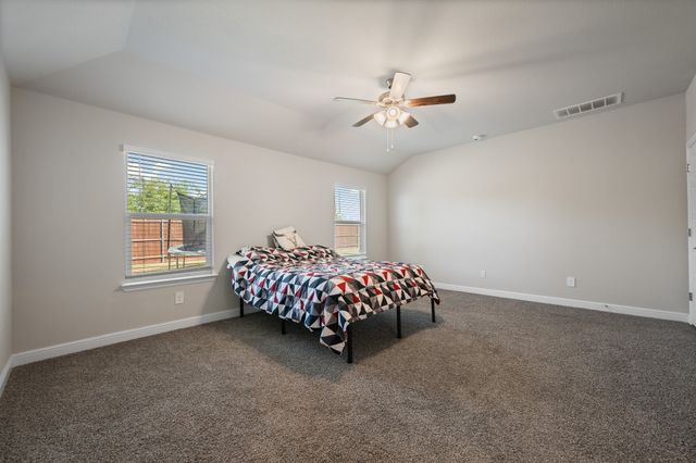 516 Highland Park Trail, Alvarado, TX 76009