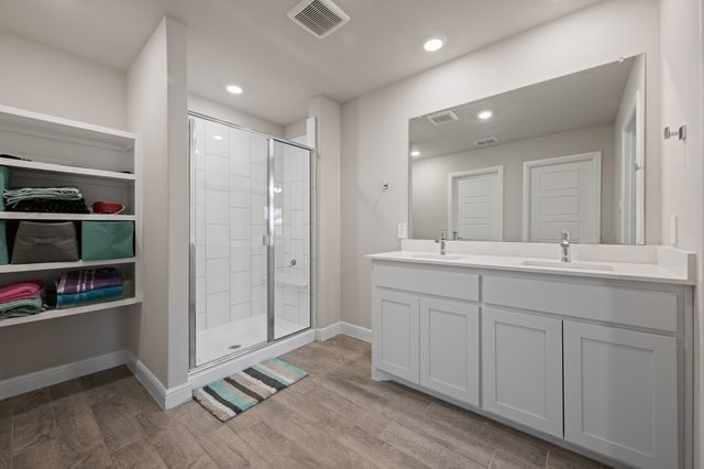 516 Highland Park Trail, Alvarado, TX 76009