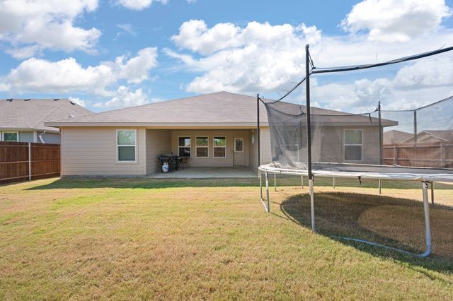 516 Highland Park Trail, Alvarado, TX 76009