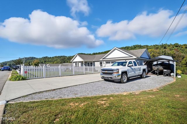 470 Roaming Drive, Chuckey, TN 37641