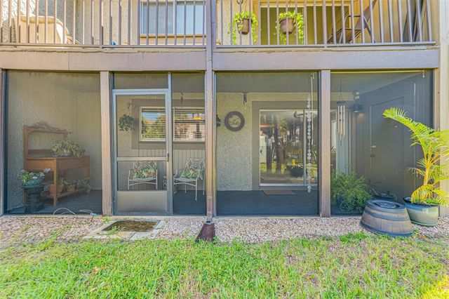 6332 NEWTOWN CIRCLE 32A1, Tampa, FL 33615