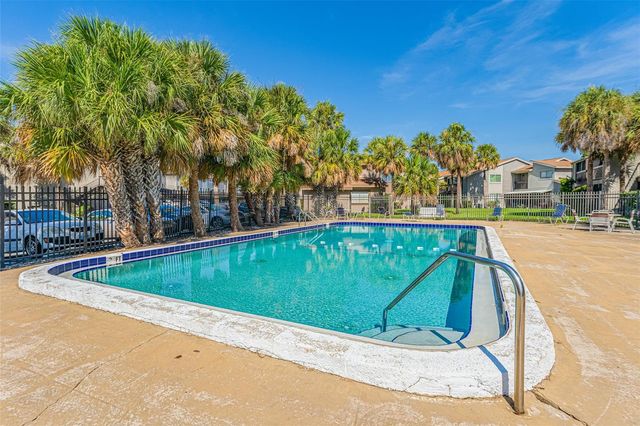 6332 NEWTOWN CIRCLE 32A1, Tampa, FL 33615