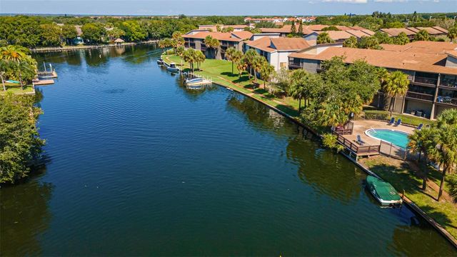 6332 NEWTOWN CIRCLE 32A1, Tampa, FL 33615