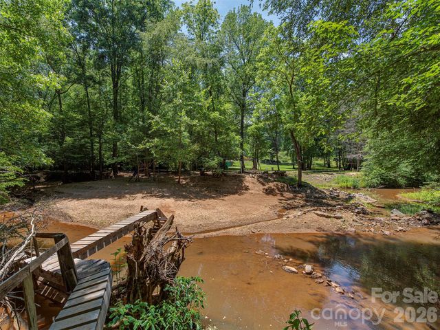 3901 Hickory Highway, Statesville, NC 28677