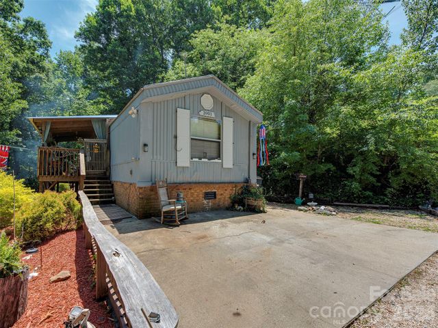 3901 Hickory Highway, Statesville, NC 28677