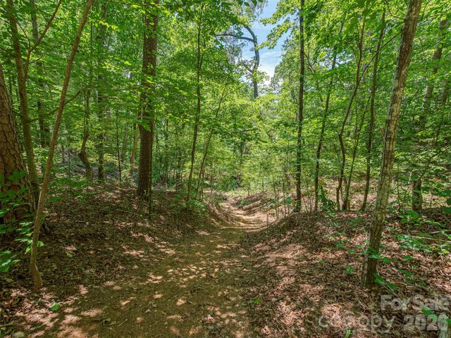 3901 Hickory Highway, Statesville, NC 28677
