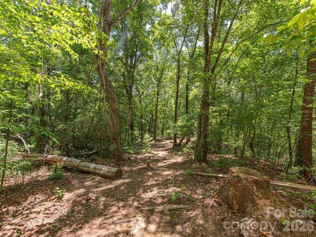 3901 Hickory Highway, Statesville, NC 28677