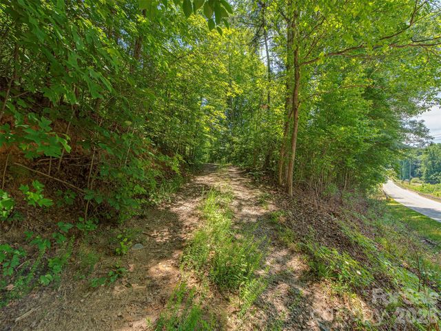 3901 Hickory Highway, Statesville, NC 28677