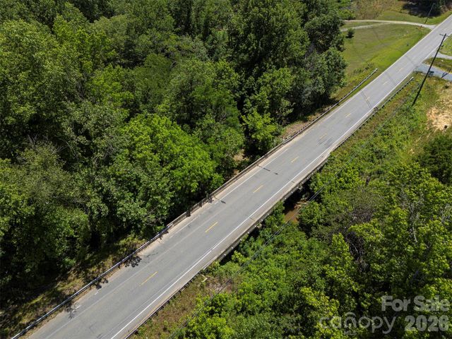 3901 Hickory Highway, Statesville, NC 28677