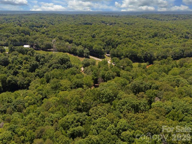 3901 Hickory Highway, Statesville, NC 28677