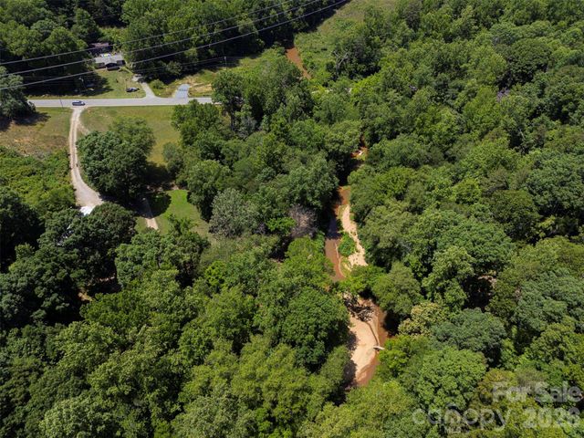 3901 Hickory Highway, Statesville, NC 28677