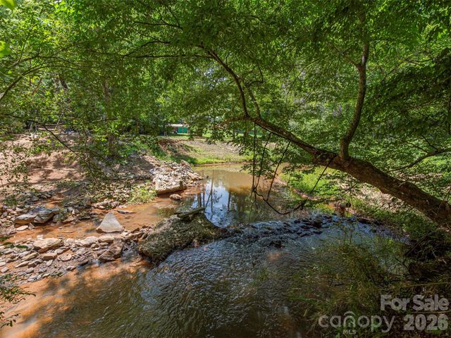 3901 Hickory Highway, Statesville, NC 28677