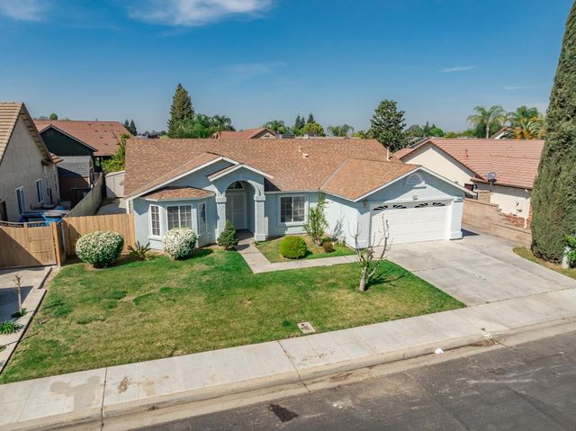 242 Makenna Drive, Madera, CA 93637