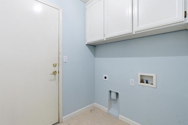 242 Makenna Drive, Madera, CA 93637