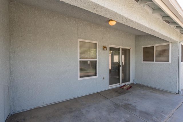 242 Makenna Drive, Madera, CA 93637